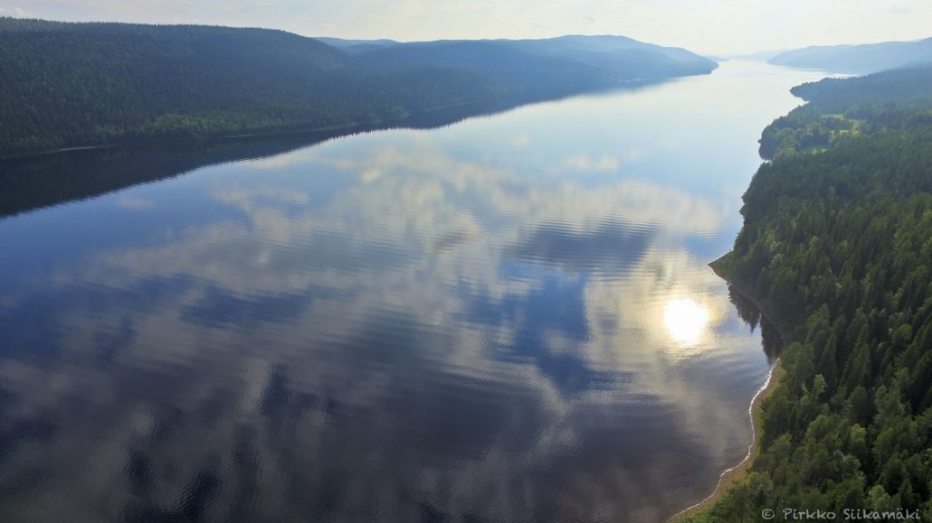 Paanajärvi - itä-länsisuuntainen ruhjehalkeamaan syntynyt järvi